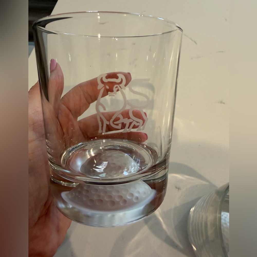 Merrill Lynch Golf whiskey glasses with Golf Ball Accent - Set of 2 NIB - Picture 8 of 15